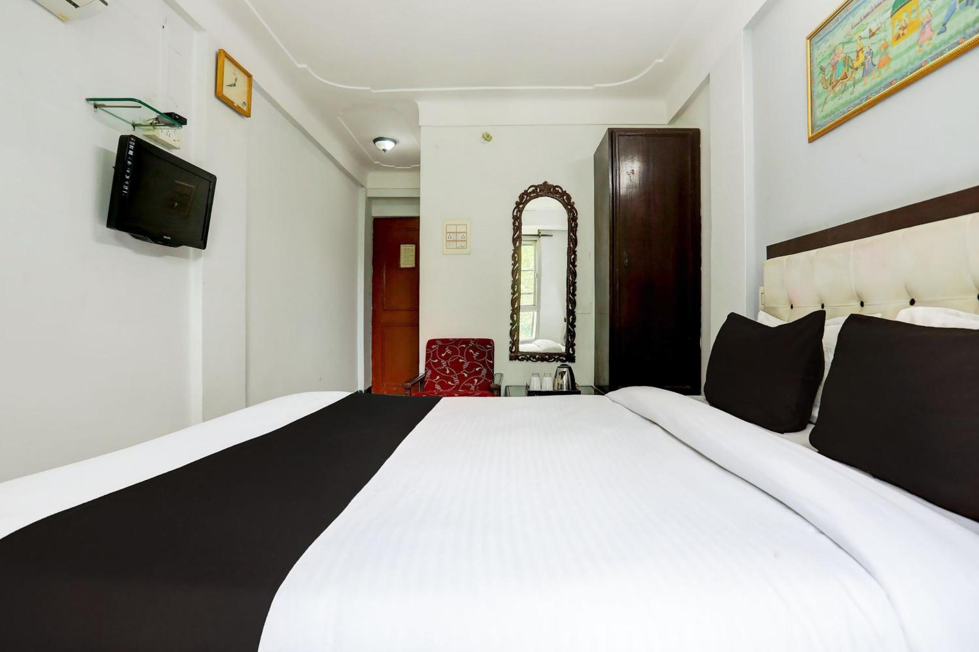Super Collection O Lake Palace Road Удайпур Екстериор снимка